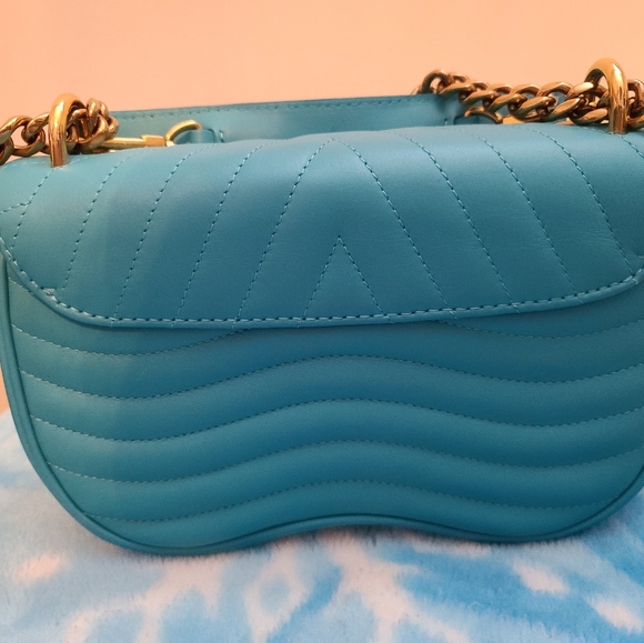 ❌❌SOLD❌❌LIKE NEW louis vuitton WAVE - Picture 8 of 13